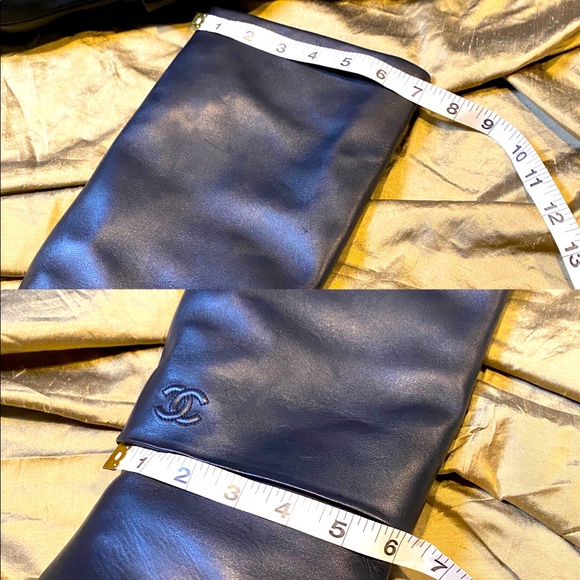 ♥️SOLD♥️AUTH CHANEL CC Logo High Fold Over Runway Butter Lambskin Boots 39 - Picture 14 of 17